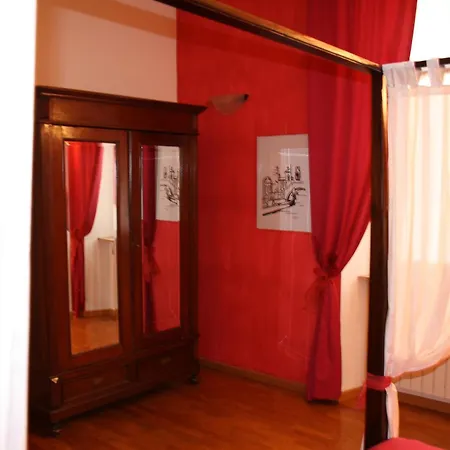 Bed & Breakfast City's House 2*